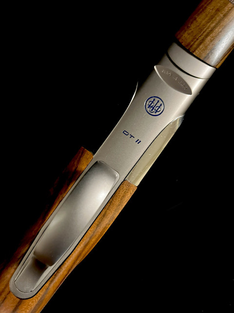 BERETTA-DT11 X TRAP 12G 32" O/U ADJUSTABLE RIB RH ADJUSTABLE STOCK SN: DT23728W - Image 3